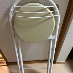 折りたためる椅子です♪の画像