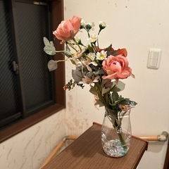 花のペン立て『ペットボトルを花瓶にしました。』