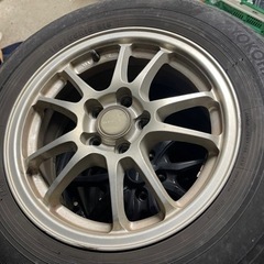 車のパーツ タイヤ、ホイールの画像