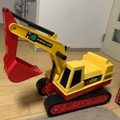 決まりました　
乗れるショベルカー