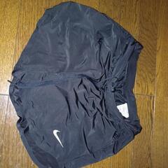 ナイキ　ランニングパンツ　Mの画像