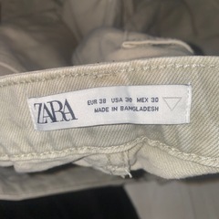 短いズボン(ZARA)の画像