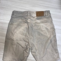 短いズボン(ZARA)の画像