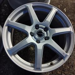 18インチアルミホイールの画像