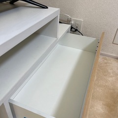 伸縮可能テレビ台の画像