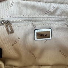 GUESS クロスボディバッグ 美品の画像