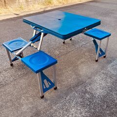 オールインワン（一体型）折りたたみアウトドアテーブル＆チェア