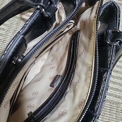 guess?ショルダーバックの画像