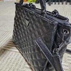 guess?ショルダーバックの画像