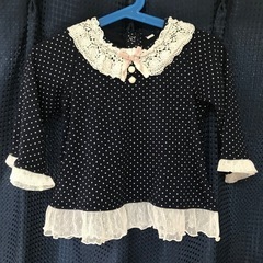 90サイズ‼️レースとドット柄が可愛いロンT