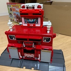 【美品、80%オフ】トミカ　ビッグファイア&コマンドステーションの画像