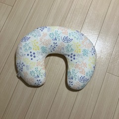【取りに来れる方】授乳クッション
