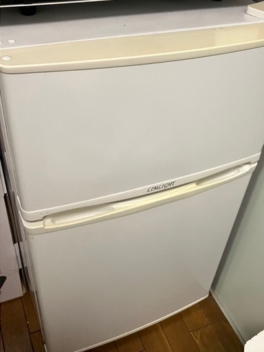 一人暮らし冷蔵庫90L