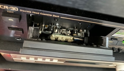 ナカミチ　CR-30 3ヘッドシステムのナカミチ伝統のカセットデッキ。 ナカミチ CR-30 3ヘッドシステムのナカミチ伝統のカセットデッキ。