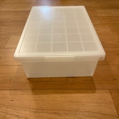 蓋付き収納ケースの画像