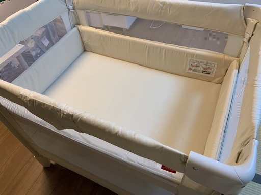 Apricaアップリカ ココネルエアー ベビーベッド