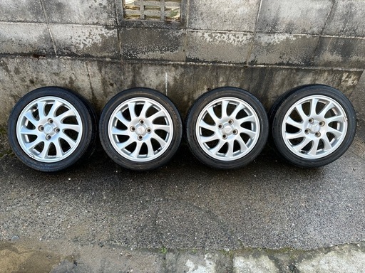 交渉中 ダイハツ純正15インチアルミ