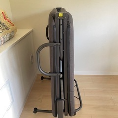 折り畳み床の画像