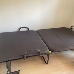 折り畳み床の画像