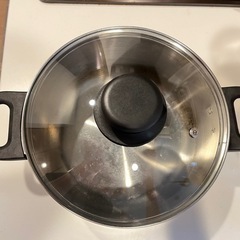 【取引終了】イケア　両手鍋　蓋付きの画像