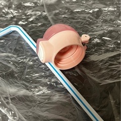 ②キャップ付きストローの画像