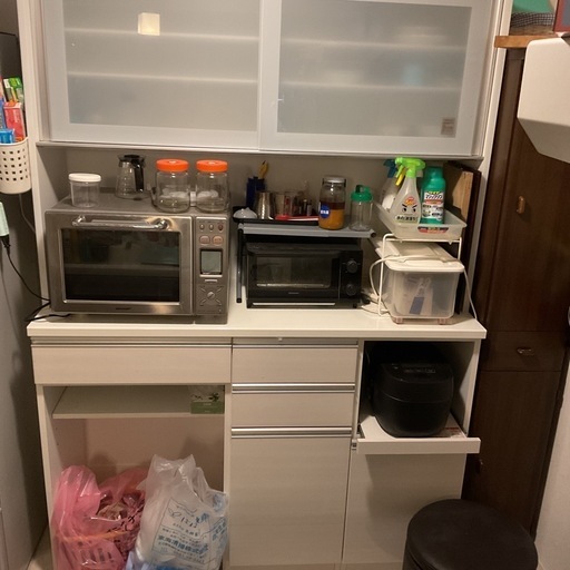 ニトリの食器棚