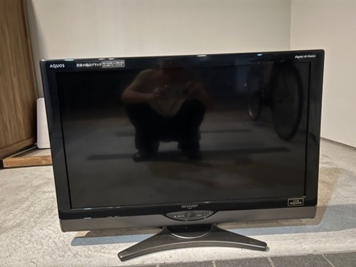 シャープ液晶テレビ32インチ　2010年製