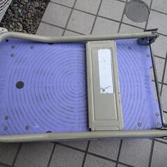 折りたたみ手押し台車の画像