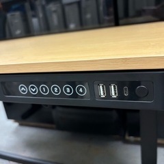 FLEXISPOT EG8 (電動式昇降デスク)の画像