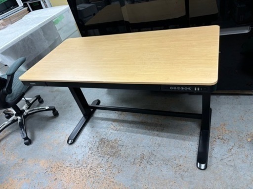 FLEXISPOT EG8 (電動式昇降デスク)