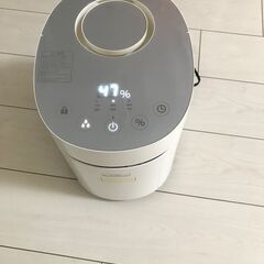 スチームファン式加湿器(YAMAZEN) 加熱式 上部給水 ホワイト KSF-L301(W)2019年製の画像
