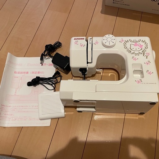 JANOME/Sanrio コンパクトミシン