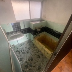 家賃1万円　2階建　一軒家 - 不動産