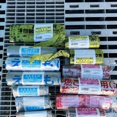 軽井沢町　ゴミ袋いっぱい
