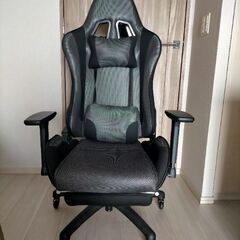 美品格安　キャスター付きゲームチェア　パソコンチェア　