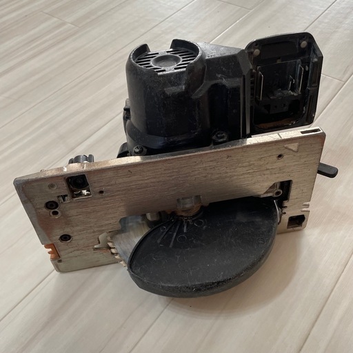 makita  165mm電動丸鋸18V  