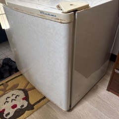 【本日お引き取りいただく予定のため現在受付停止中】小型冷蔵庫　A...