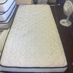 定価2万円！シングルベッドマット【値下げ】の画像