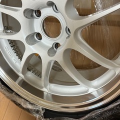 ENKEI PF01SS 17 9J +48 255/40/17 製造年（3623）2本の画像