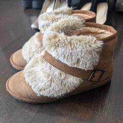 ムートンブーツの画像