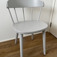 IKEA ライトグレーチェア