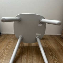 IKEA ライトグレーチェアの画像