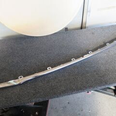 スイフトセンターメッキパーツ新品の画像