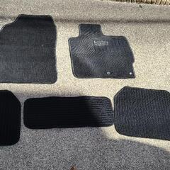 30 プリウス フロアマット  汎用
