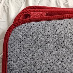 新品レッドのラグホットカーペット使用可の画像