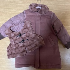 ピンクの子供用ダウンの画像