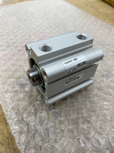 20 個　SMC  CDQ2A32-20DZ-M9N