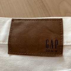 GAPホワイト・ダメージジーンズ❤︎メンズの画像