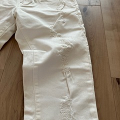 GAPホワイト・ダメージジーンズ❤︎メンズの画像