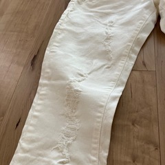 GAPホワイト・ダメージジーンズ❤︎メンズの画像